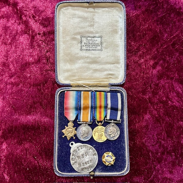 Ref: WW1 Navy Medal Grouping.